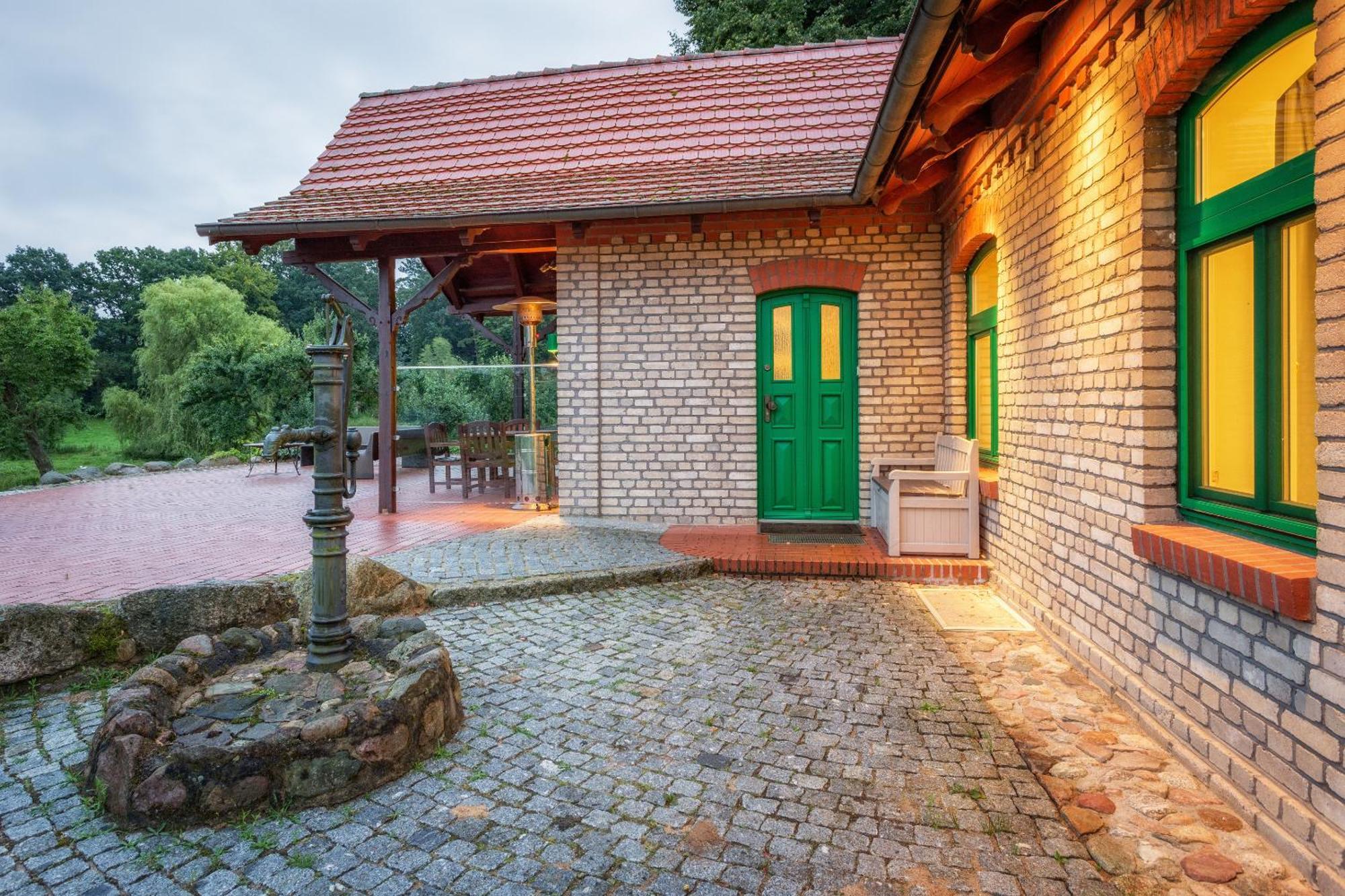 J1 Idyllisches Ferienhaus Mit Seeblick Julchendorf Kültér fotó